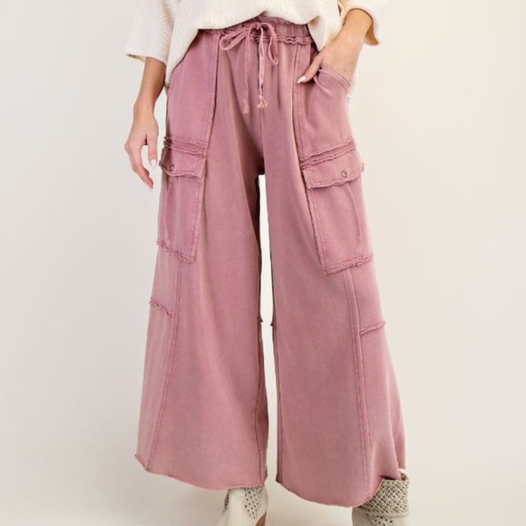 NEW! 💕 Easel Plus Size Wide-Leg Pants - Picture 1 of 4
